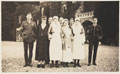 Nursing sisters and wounded servicemen at Watermouth Castle, Devon, 1918