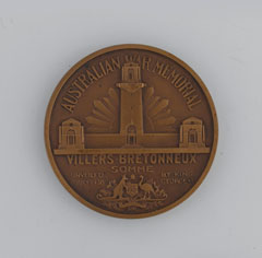 Medal commemorating the unveiling of the Australian War Memorial, 22 July 1938