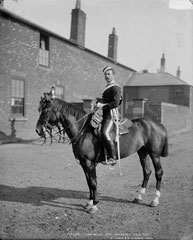 Trooper, 2nd Dragoon Guards (Queen's Bays), glass negative, 1895 (c)