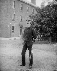 Officer, 1st Battalion The Royal Scots (Lothian Regiment), glass negative, 1895 (c)