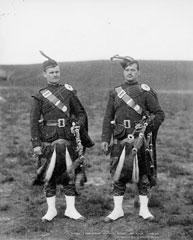 Pipers, Cameronian (Scottish Rifles), glass negative, 1895 (c)