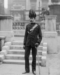 Officer, 1st London Volunteer Rifle Corps (City of London Volunteer Rifle Brigade), glass negative, 1895 (c)