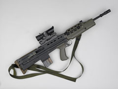 L85A1 SA80 5.56 mm individual weapon, 1990 (c)