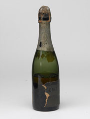 Half bottle of Dagonet et Fils Champagne , 1900 (c)