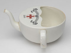 British military hospital invalid's feeding cup, 1899