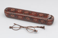 Afghan spectacles and case, 1879 (c)