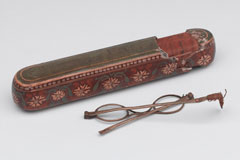 Afghan spectacles and case, 1879 (c)