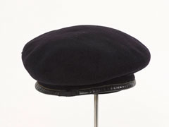 Officer's beret with cap badge, 1955 (c)