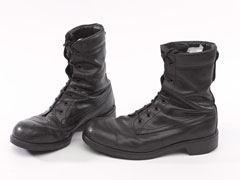 Pair of combat boots, universal pattern, 1988 (c)