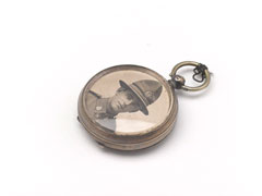 Pocket watch case containing a photograph of Private William Henry Ellen, 1st Battalion, The Auckland Regiment, 1916 (c)