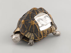 Tortoise shell snuff mull with silver fittings, 1869 (c)