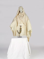 Silk robe worn by T E Lawrence, 1916 (c)