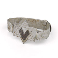 Identity bracelet, Gunner Simon Moss, Royal Artillery, 1942 (c)