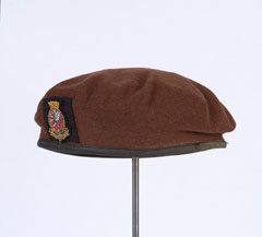 Beret, Royal Wessex Yeomanry, worn by General Sir Richard Shirreff when Honorary Colonel of the Regiment, 2010-2015