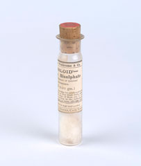 Medicine bottle, 'Quinine Bisulphate', Burroughs, Wellcome and Company, 1896