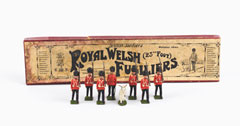 Model soldier box, Royal Welsh Fusiliers, William Britain Limited, 1905 (c)-1919