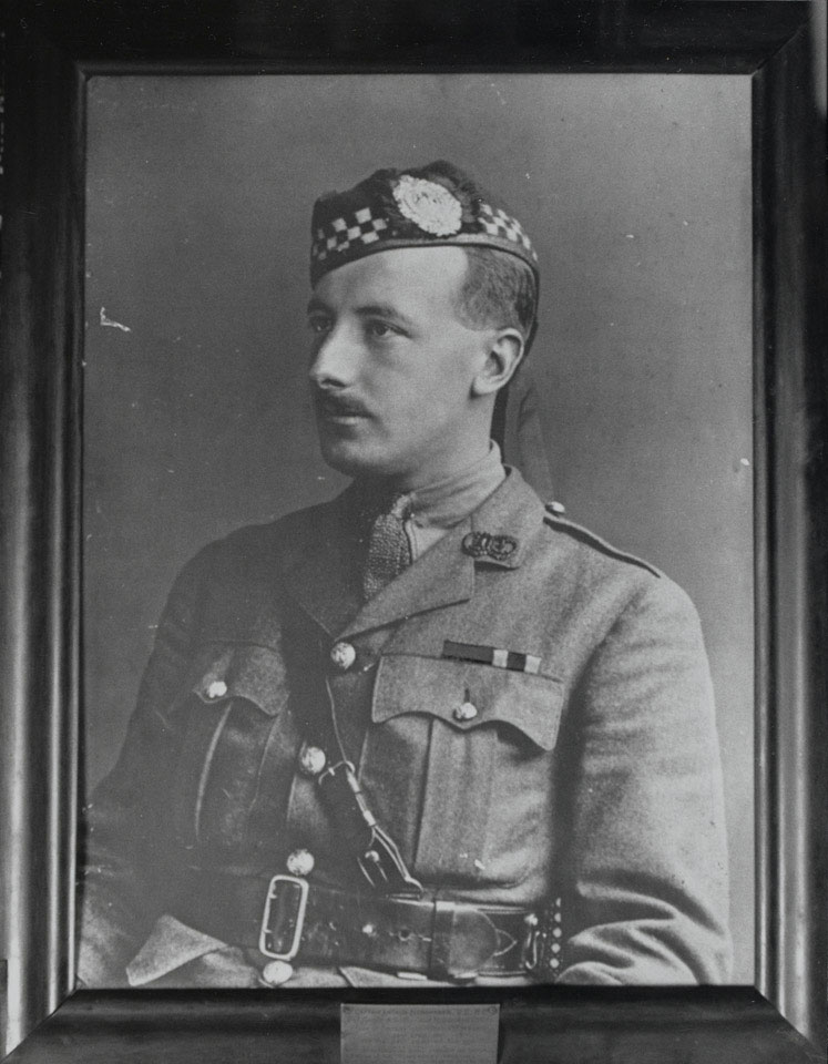 Captain Arthur Henderson VC, 2nd Battalion, The Argyll and Sutherland Highlanders, 1915 (c)