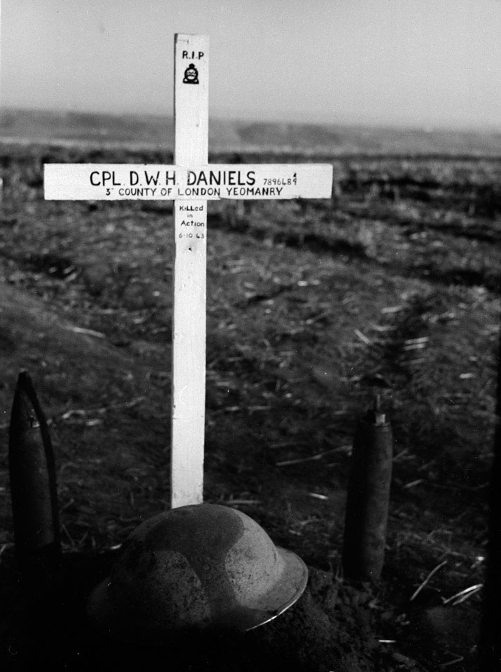 Grave marker of Corporal David 'Bebe' Daniels, 3rd County of London Yeomanry (Sharpshooters), Termoli, 1943