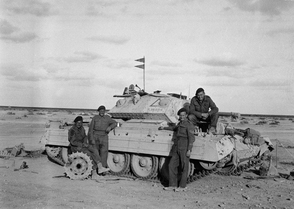 Crusader tank and crew, 3rd County of London Yeomanry (Sharpshooters), Libya, 1941 (c)