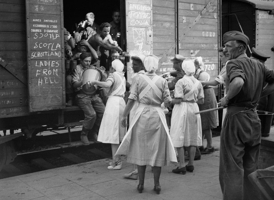 Nurses saying good-bye to Germans being demobilised, 1945