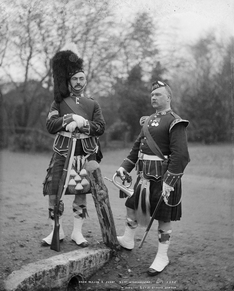 Drum Major and Sergeant, 93rd Highlanders, glass negative, 1892 (c) Online Collection