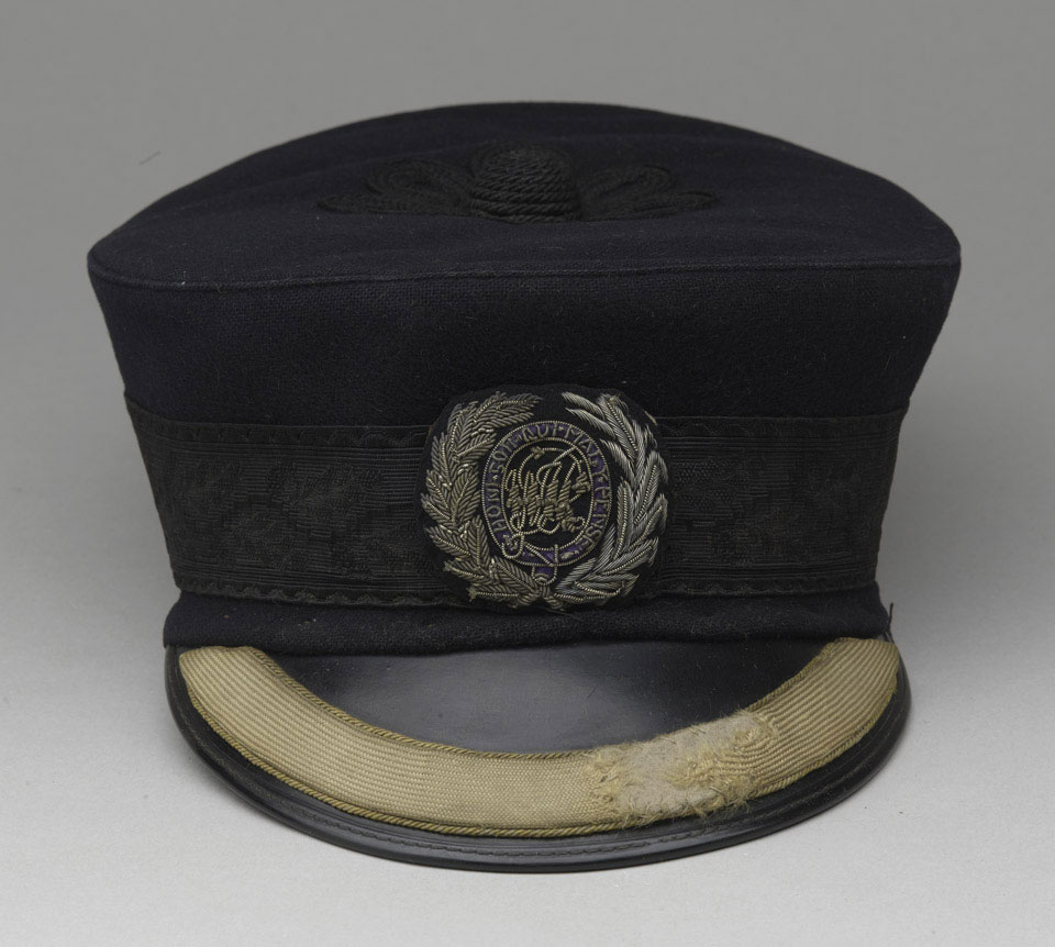 Warrant officer's or senior Officer's peaked pillbox