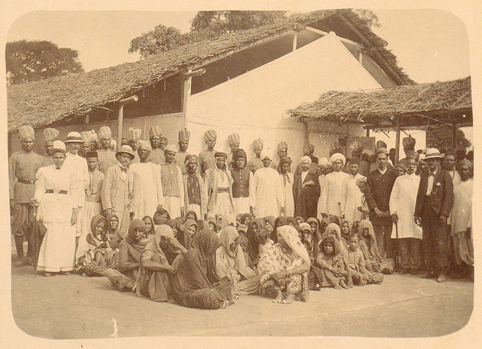 'Nariel Wadi Hospital. Natives from an infected district detained under Observation', Bombay, 1897