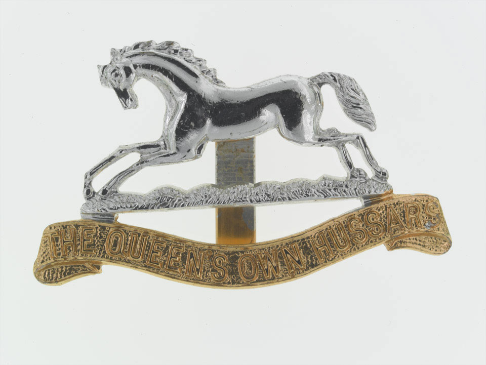 Other ranks' cap badge, Queen's Own Hussars, 1960 (c)
