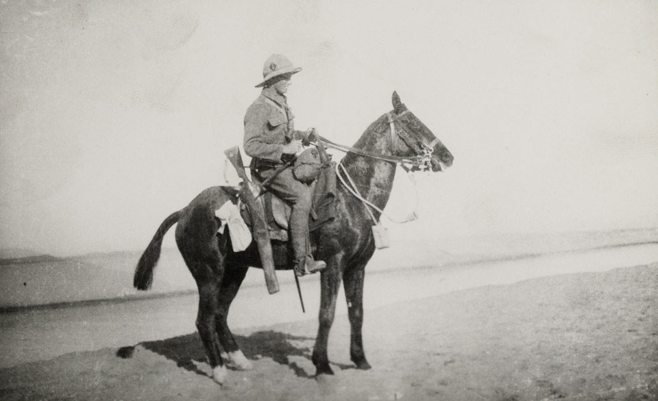 A member of the Royal Buckinghamshire Hussars, 1915 (c)