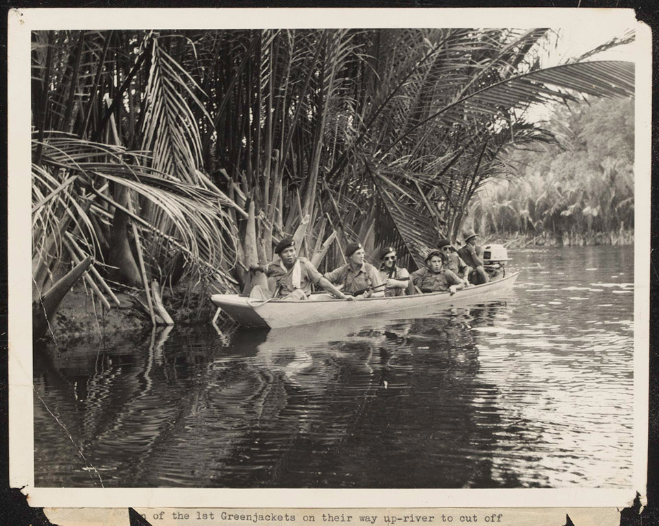 1st Green Jackets patrolling the river near Bekenu in Brunei, December 1962