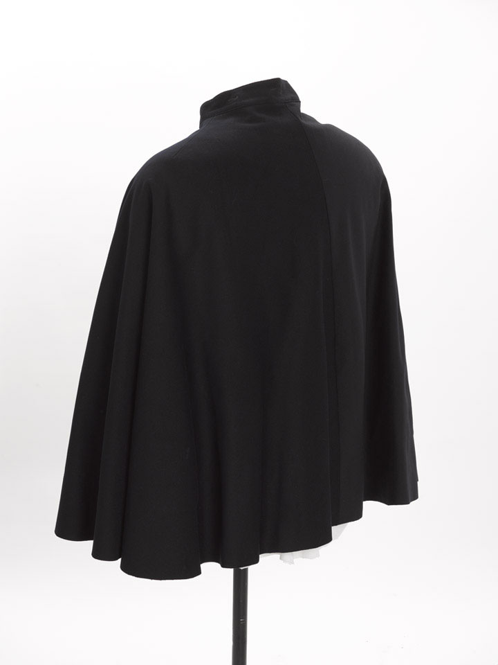 Cavalry cape, 1911 | Online Collection | National Army Museum, London