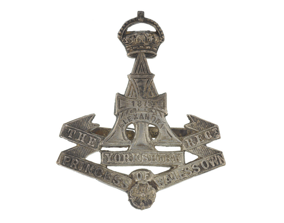 Officer's cap badge, The Green Howards (Alexandra Princess of Wales's Own Yorkshire Regiment), 1904 (c)