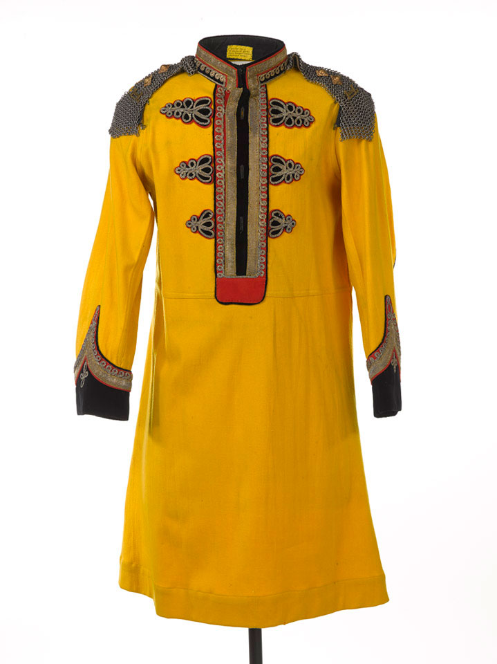 Full dress kurta, Lieutenant-Colonel C P G Griffin, 1st (The Duke of York's Own) Regiment of Bengal Lancers, 1900 (c)