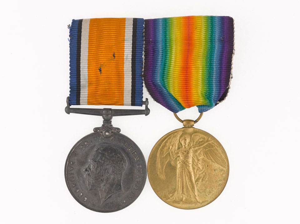 British War Medal 1914-20 and Allied Victory Medal awarded to 2nd Lieutenant Cyril G Edwards