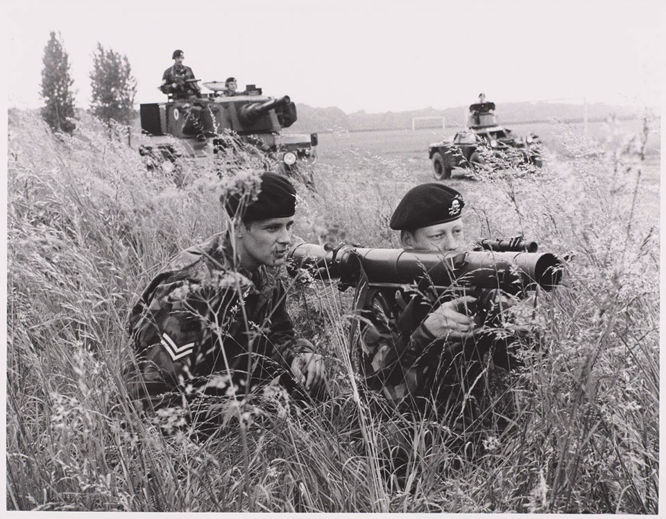 An 84 mm Carl Gustav rocket launcher being used by soldiers of the 17th/21st Lancers, 1975 (c)