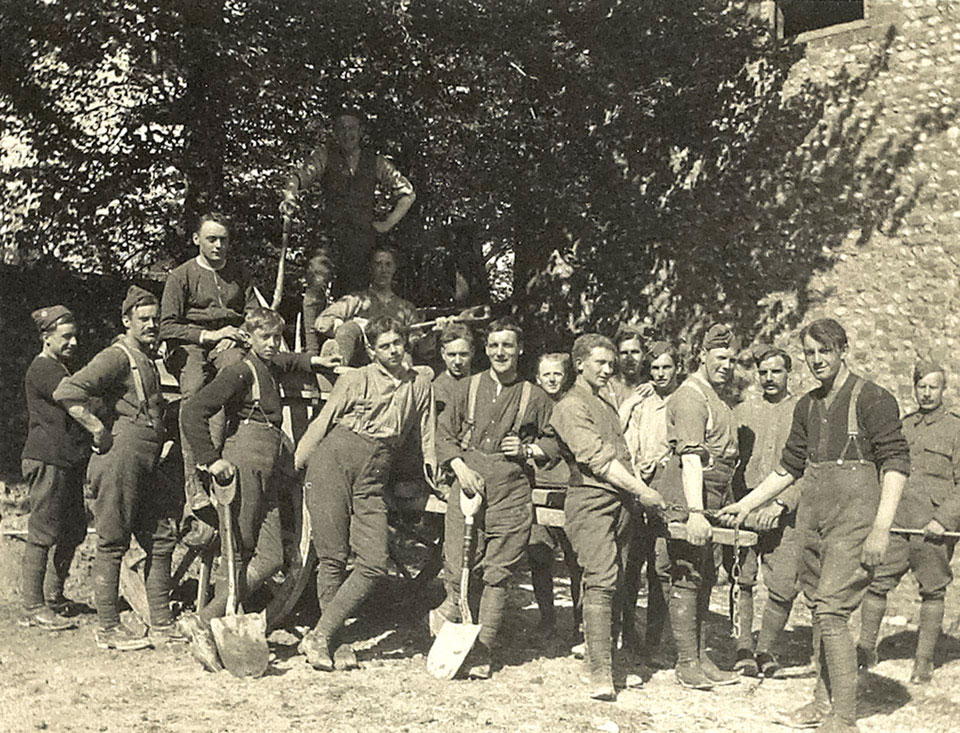 Working party, 25th (County of London) (Cyclists) Battalion, London ...