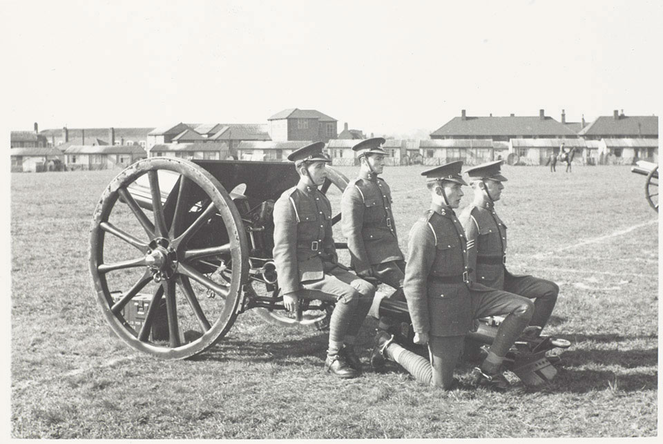 Gun and crew, King's Troop, Royal Horse Artillery, London, 1960 (c)