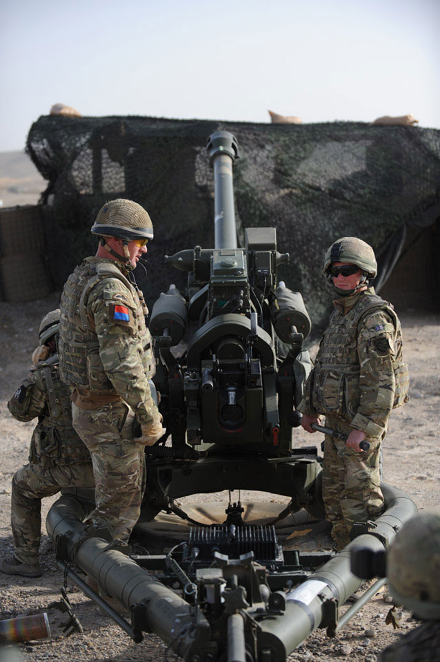 L118 105 mm light gun, 7th Parachute Regiment Royal Horse Artillery, near Gereshk, Afghanistan, 2011