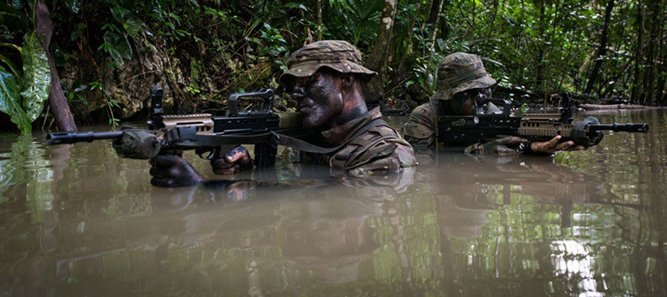 Soldiers from 1st Battalion, Irish Guards jungle training, Exercise MAYAN STORM, Belize, 2016