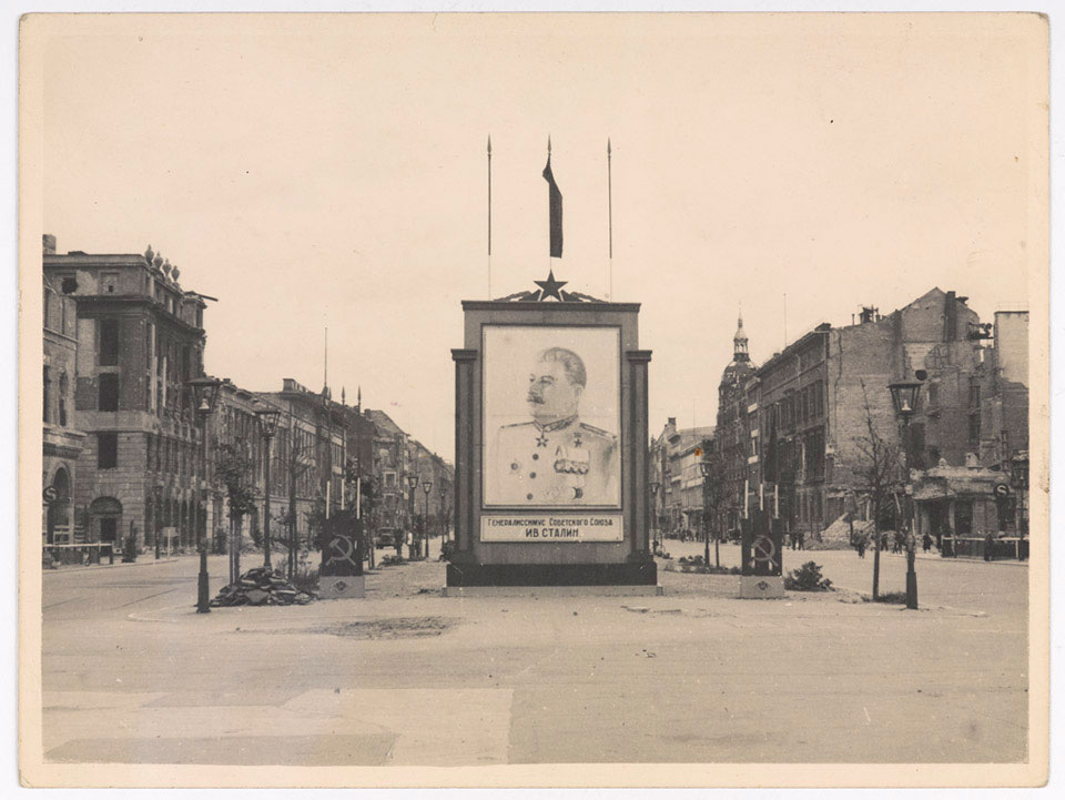 Soviet propaganda in Berlin, 1945