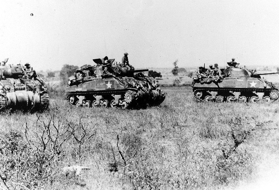 Sherman tanks of the Indian Army, 1944
