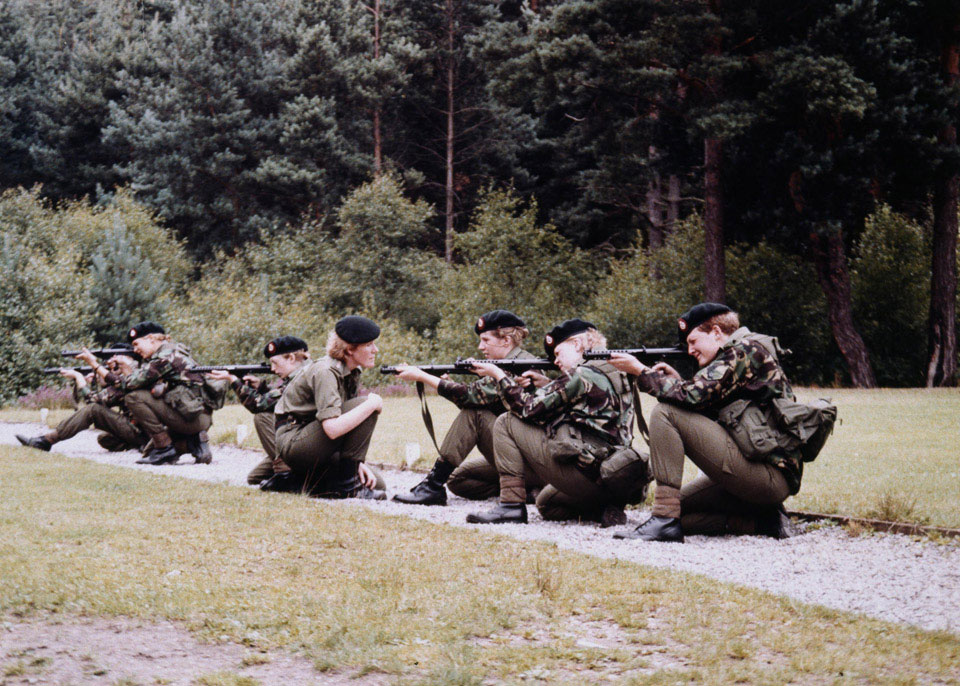Skill at arms, 2 Training Company, WRAC Centre, Guildford, 1988 (c) 