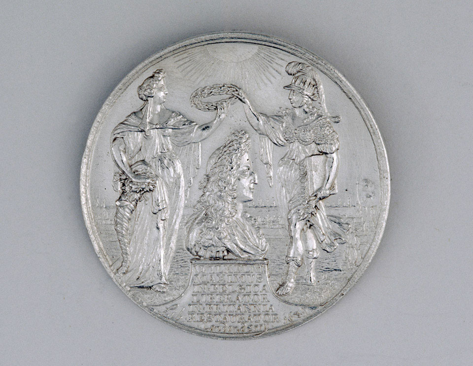 Silver medal commemorating the Siege of Londonderry, 1689 | Online ...