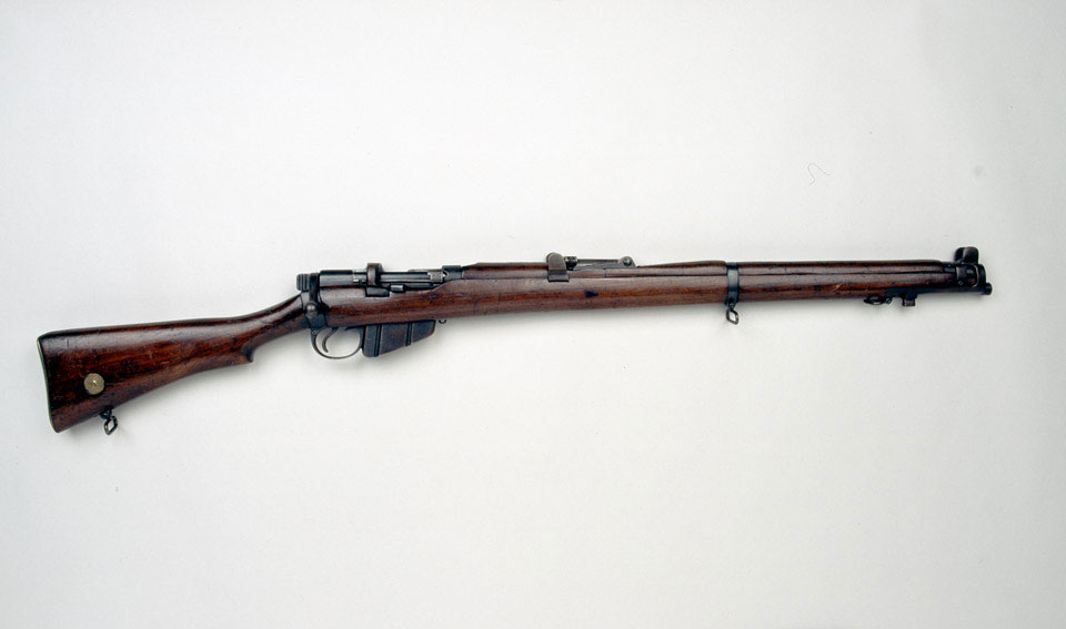 Short Magazine Lee-Enfield .303 inch Mk III bolt action rifle