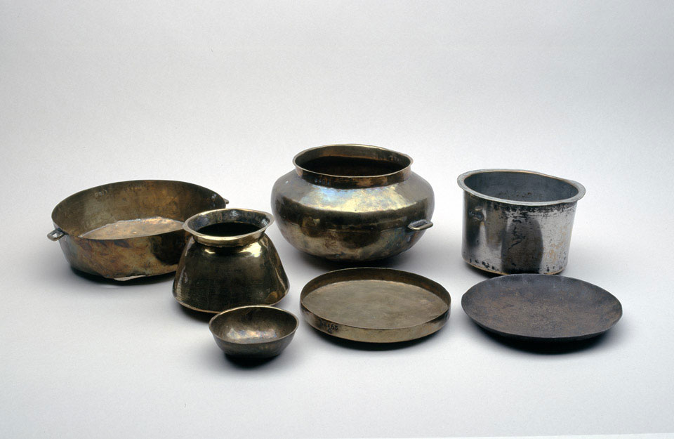 A collection of seven cooking and serving bowls, India, 1870-1890 (c)