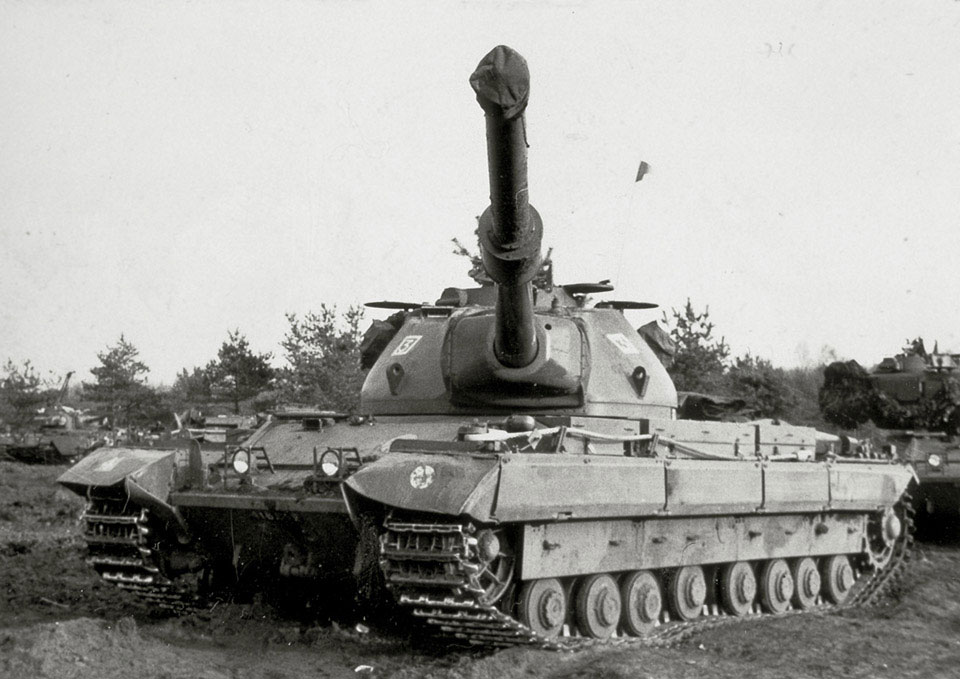 Conqueror tank of 5 Royal Tank Regiment, Germany, 1960 (c)