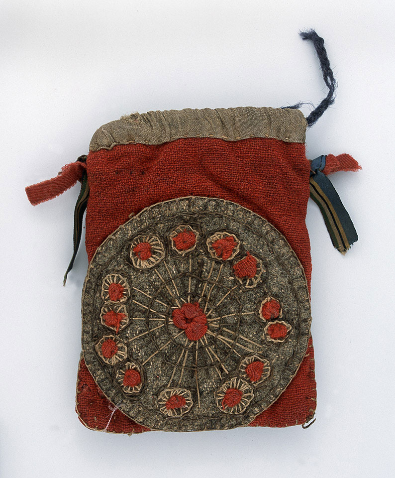 Embroidered cloth purse belonging to Sergeant Frederick Newman, 97th (Earl of Ulster's) Regiment of Foot