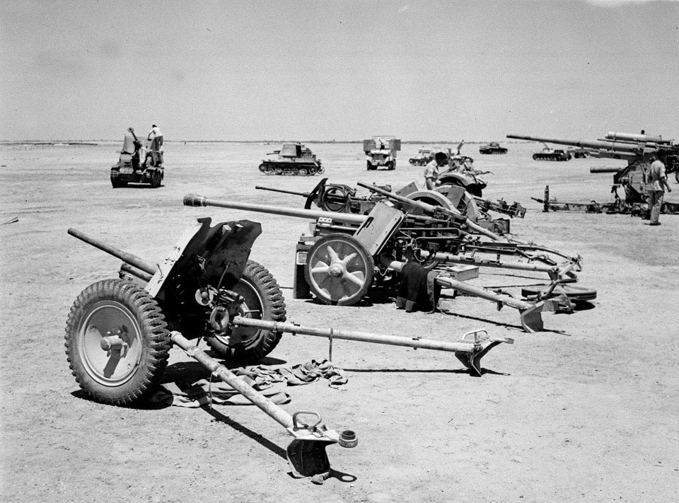 German anti-tank guns captured in North Africa, 1942 (c)